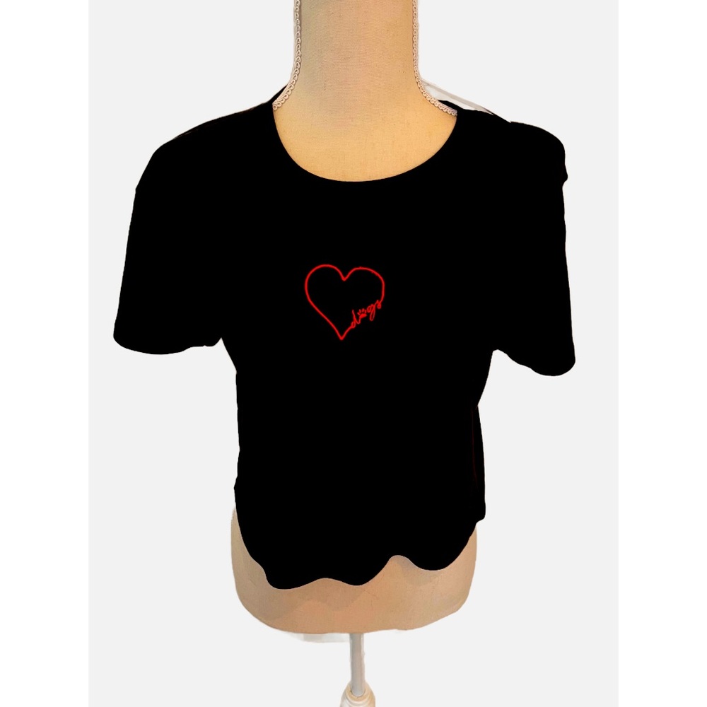 Messy Bun Just Chillin Size XL Black With Red Embroidered Heart Dogs